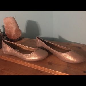 Lucky Brand gold flats